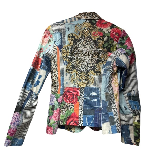 NICE Istanbul Couture Graphic and Rhinestone Blazer - Picture 3 of 12